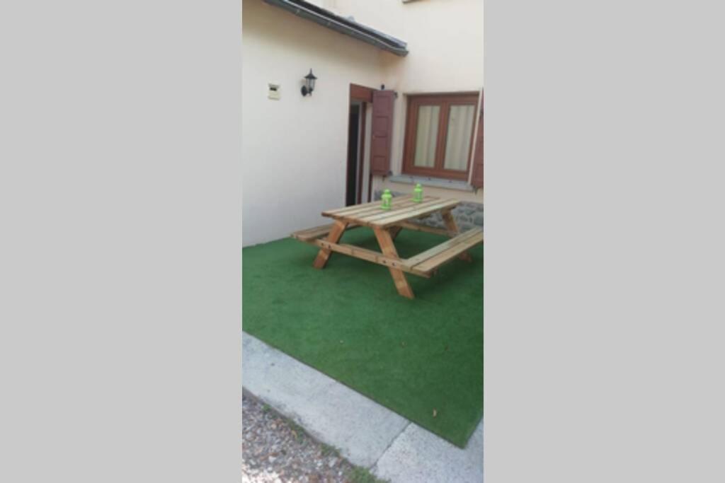 Bonita Casa. Gran Jardin. Con Wifi. Villa Bourg-Madame Exterior photo